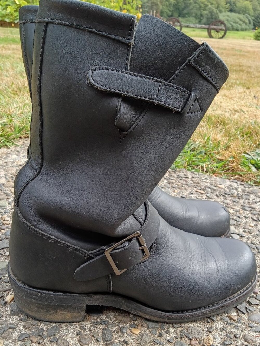 Black vintage motorcycle boots/ Chipewa brand/ 12" shaft/ Women's 10